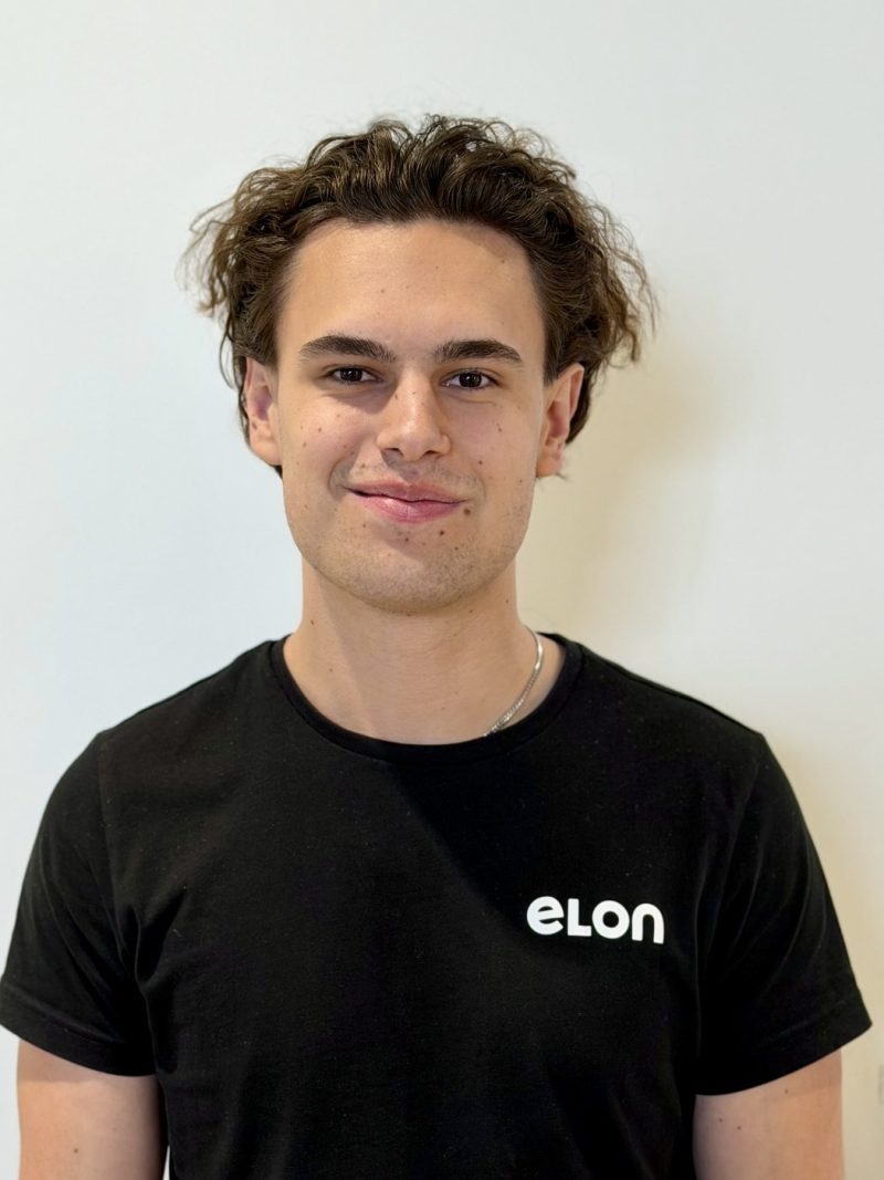Tiger Karlsson, säljare på Elon Knut Pers i Elon Knut Pers Svågertorp i Malmö